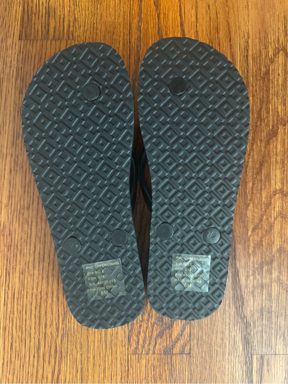 Tory Burch Black Flip Flop Sandals with Gold Logo Size 6 Womens Brand New - Picture 3 of 4